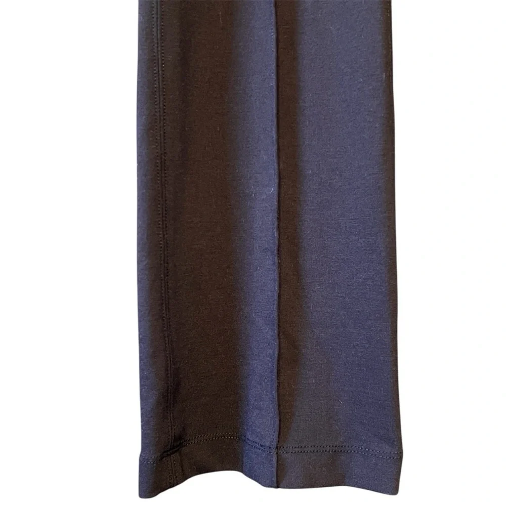 Elizabeth and James Black Front Seam, Stretch, Flare Dress Pants, Size Medium - Picture 5 of 8